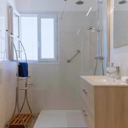 شقة Lido Sea View, Congres & Plage, Clim, Terrasse Vue *